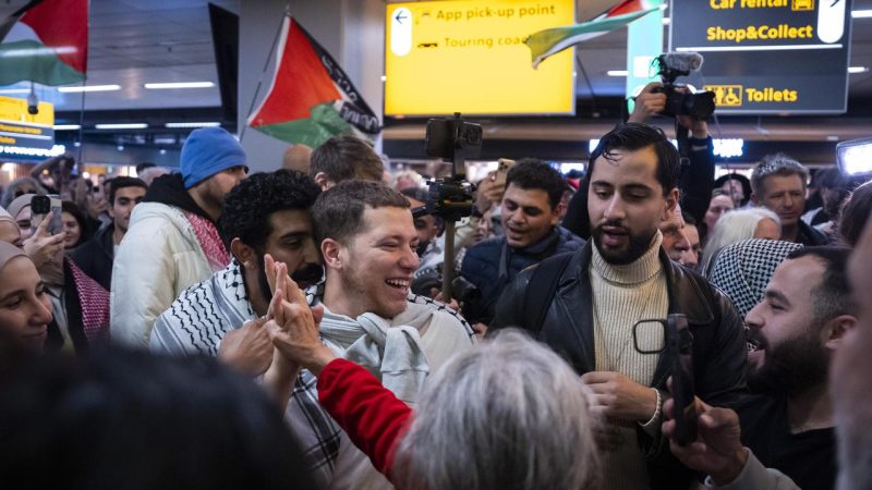 Israël expulse 171 personnes supplémentaires de la flottille pour Gaza, dont Greta Thunberg